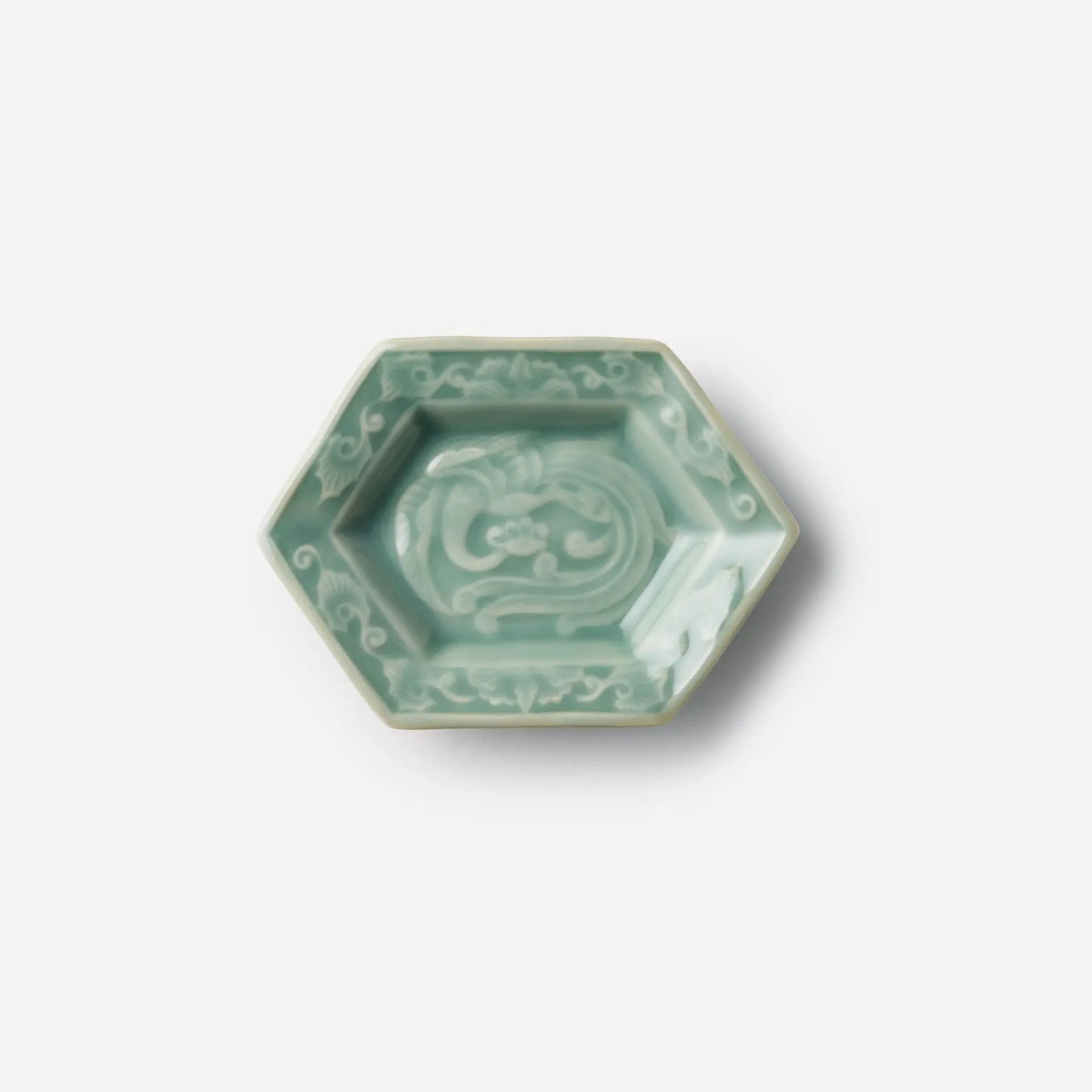 【王地山陶器所】青磁 鳳凰紋 六角小皿