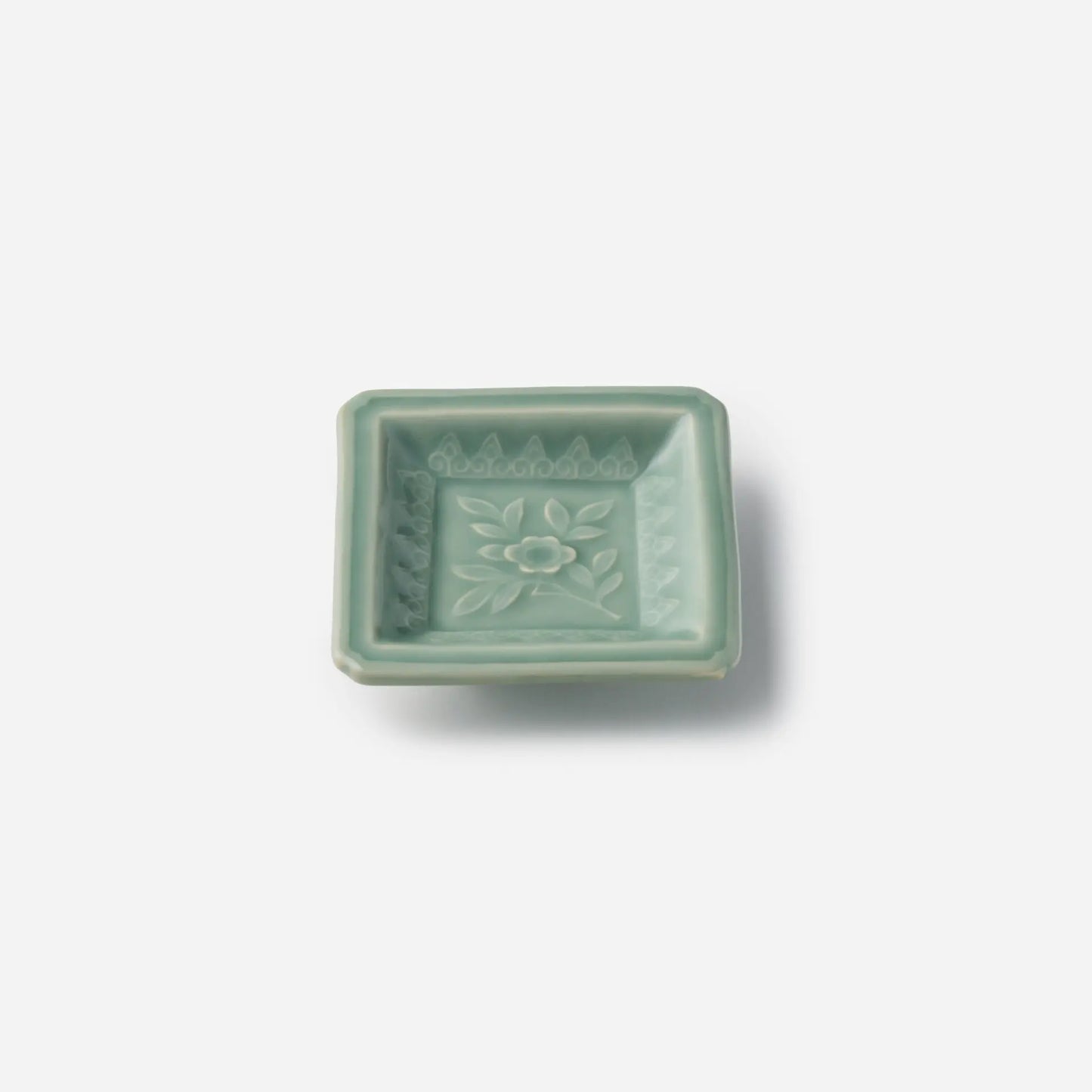 【王地山陶器所】青磁 花紋小皿