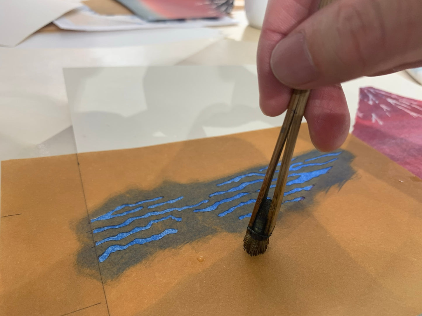 Experience the traditional technique of 'Kata-e-zome' passed down since the Heian period:平安時代から続く伝統技法「型絵染」を体験